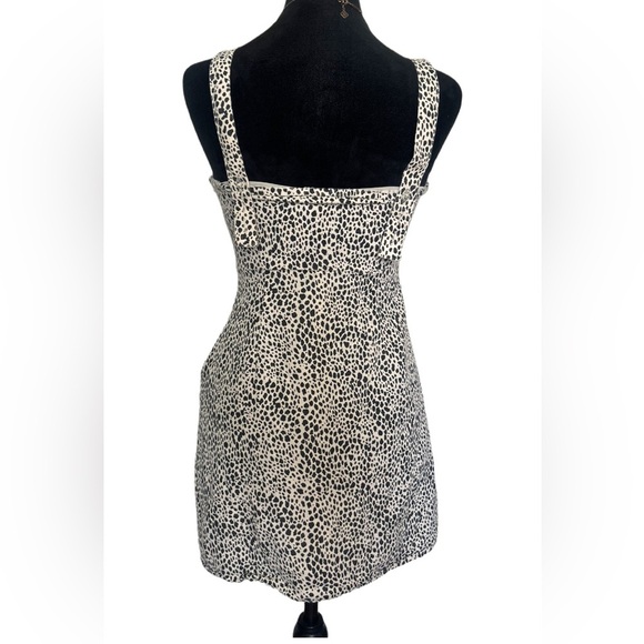 American Eagle Woman’s XS Chic Black and White Animal Print Mini Dress - Picture 5 of 8